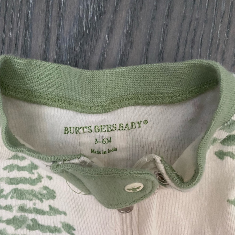 Burts bees baby holiday christmas pjs - Picture 2 of 2